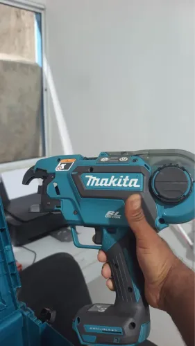 Makita DTR180ZJ