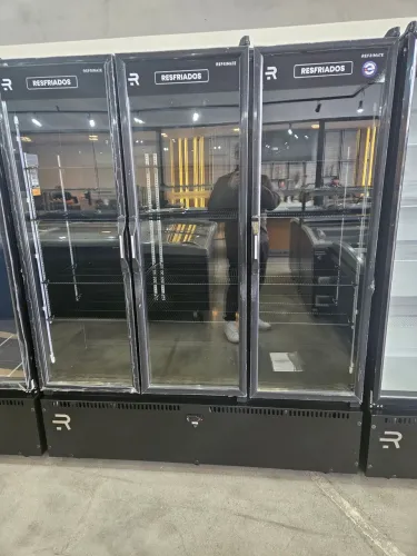 refrigerador expositor 3 portas multiuso 0 a 7 graus - pronta entrega 