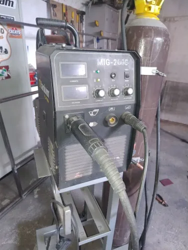 Máquina de solda Mig Titanium Platina multiprocesso 3em1MIG TIG ELETRODO