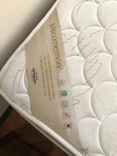 cama box com colchão Ortobom Viscomemory