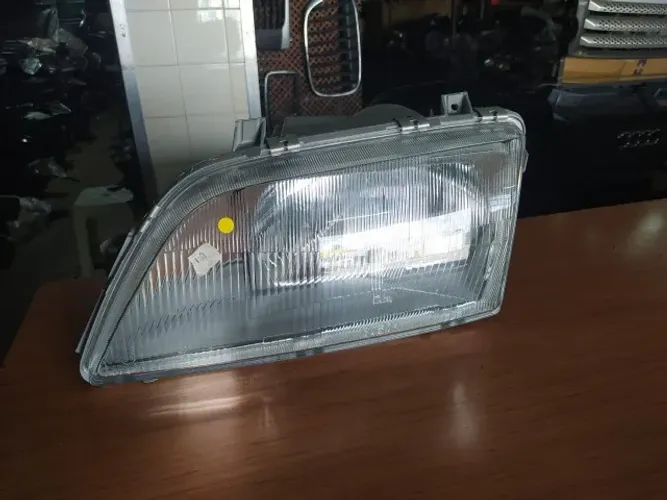 Farol Le Omega 1993 ate 1998 Bosch s/aux