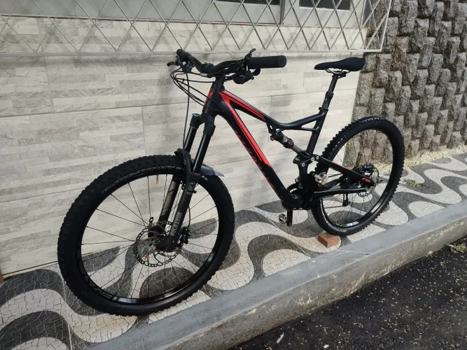 Bike Specialized stamp jump
