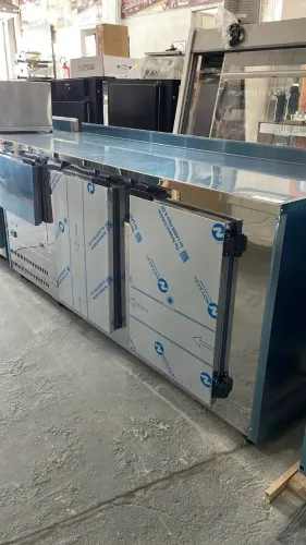 Balcão de serviço refrigerado 1,93m (Ester) 