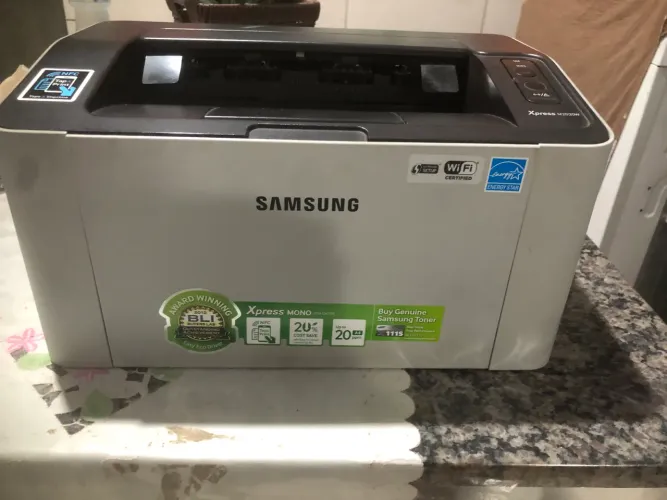 Impressora SAMSUNG semi nova (preto e branco)