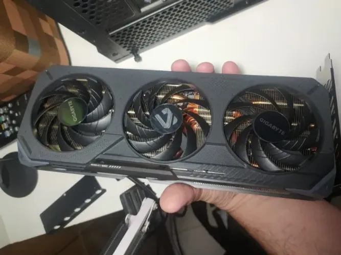RX 9060 XT 8GB OC Gamming RGB
