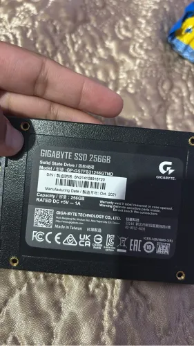 Vendo 2 ssd um de 256gb outro de 480gb