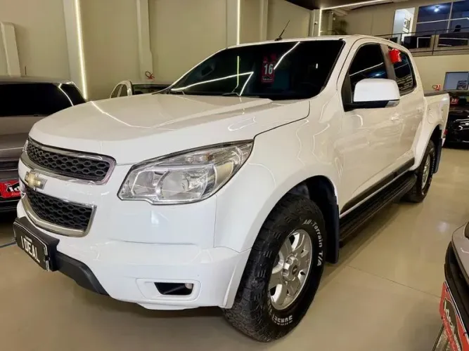 Chevrolet S10 Pick-up LT 2.5 Flex 4X2 CD 2016