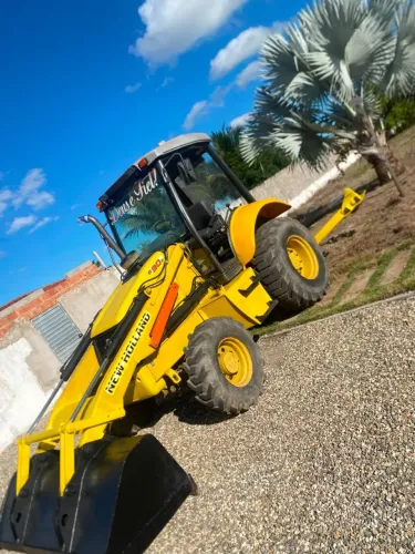 Retroescavadeira New Holland B09B 2012