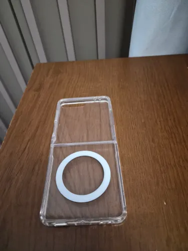 Capa Z Flip 7