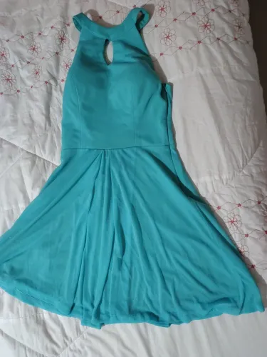 Vestido usado em perfeito estado de conservação 