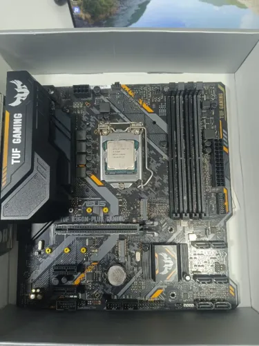 TUF B360M-PLUS + I5 9400F