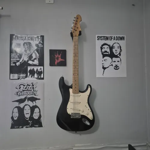 Guitarra Stratocaster LEIA A DESCRIÇÃO!!!