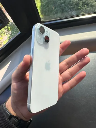 iPhone 15 128GB | Seminovo | Bateria 100% | Estado de Novo
