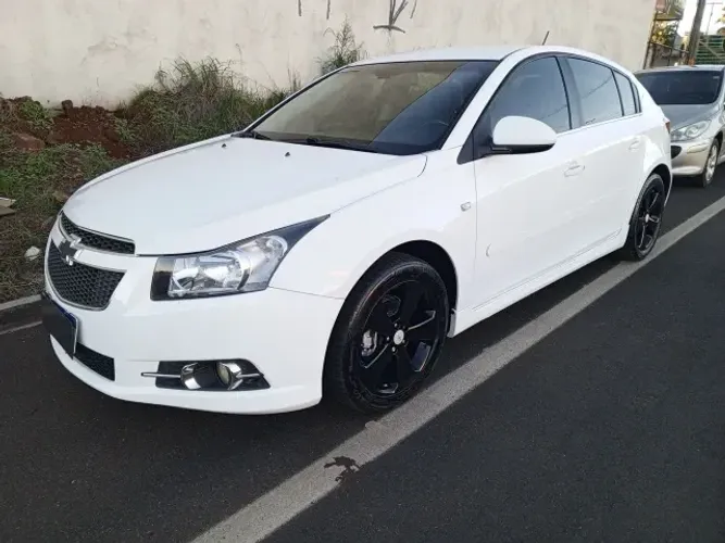 Chevrolet Cruze HB Sport LT 1.8 16V Flexp. 5P AUT 2013