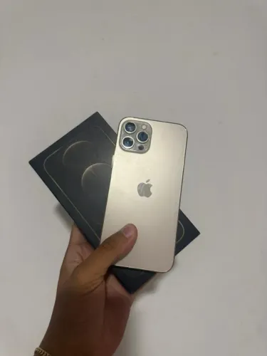 iPhone 12 pro Max gold 
