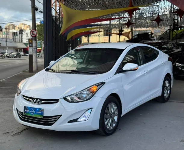 Hyundai Elantra GLS 2.0 16V Flex Aut. 2016
