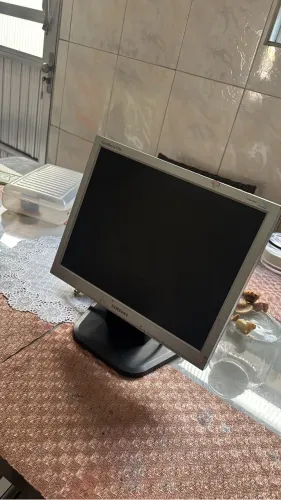 Monitor 14 polegadas