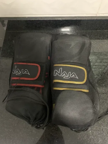 Luvas de muay thai 16 e 14 oz