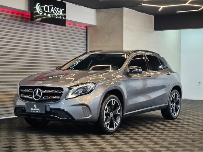Mercedes-Benz GLA-200 GLA 200 Night 1.6. TB 16V Flex Aut. 2019