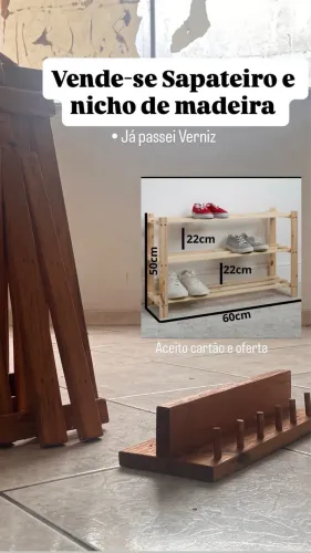 Sapateiro e Nicho de Madeira Vernizada