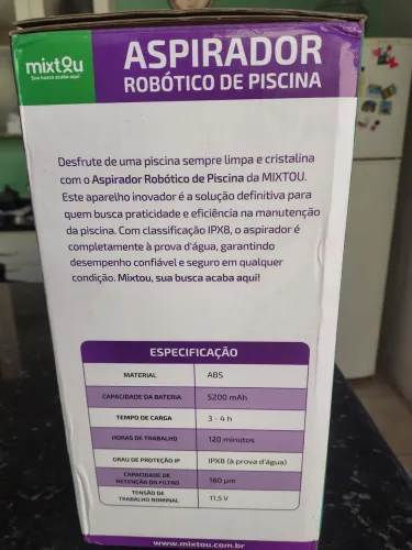 Robô aspirador de piscina sem fio