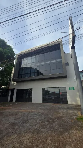 Sala comercial Av. Brasil prox. Fag