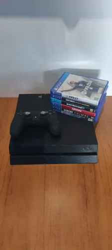 Playstation 4 + Controle e Jogos Originais