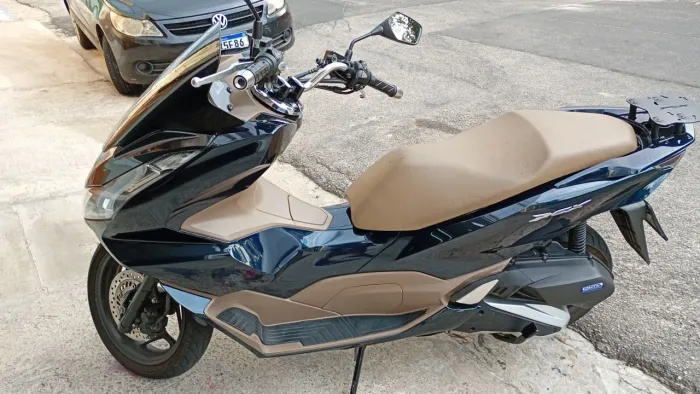 PCX dlx 2025