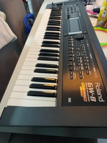 Teclado Roland Gw8