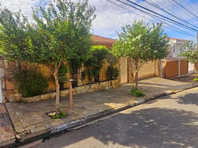 Casa à venda em Campinas, Taquaral, com 4 quartos, com 236.6 m²