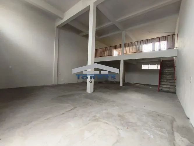 LOJA COMERCIAL DE DESTAQUE NA AVENIDA RIO SÃO FRANCISCO 105m² + MEZANINO | NOVO RIACHO