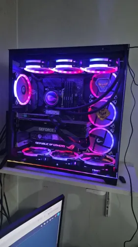 Setup pc gamer i7 10700 kf +rtx3080ti pny 12gb+32 gb de ram+ 5.5 tb+wifi+monitor e perifer