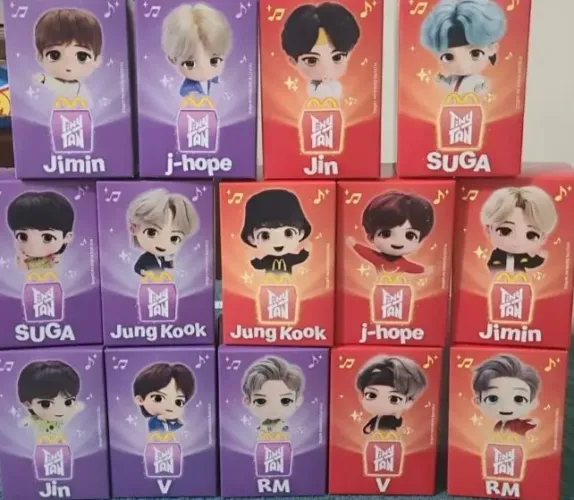Brinquedos BTS MC Donalds 