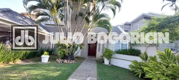 Barra casa Santa Mônica 5Quartos 3Suítes piscina Seg24hs