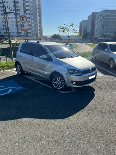 Volkswagen Fox 1.6 MI Total Flex 8V 5P 2014