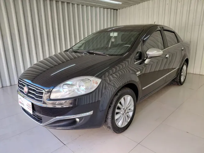 Fiat Linea Essence Dualogic 1.8 Flex 16V 4P 2015