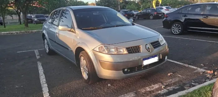 Renault Megane Sedan Dynamique Hi-flex 1.6 16V 2007