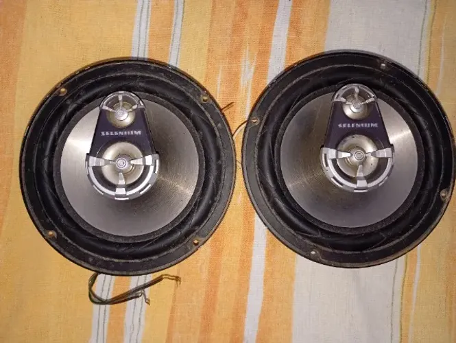 Boca de som para carro, marca Selenium