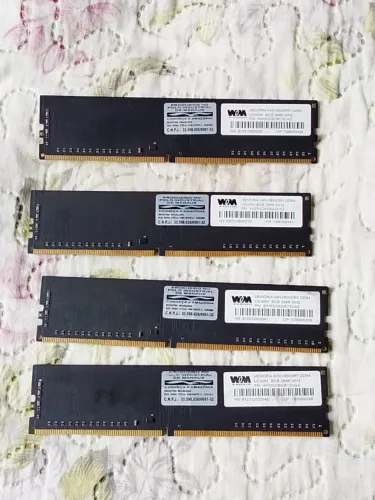 memória pra Pc ddr4.    250.00 cada 