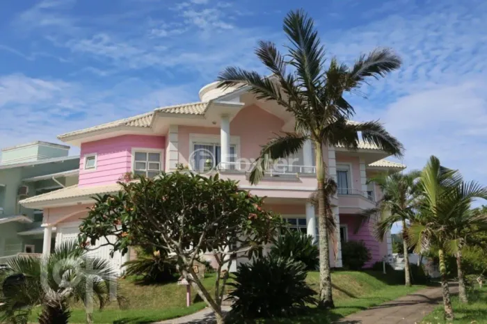 Casa à venda Rua das Salgemas, Pântano do Sul - Florianópolis