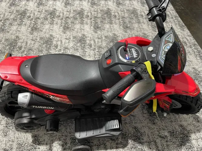 Moto elétrica infantil
