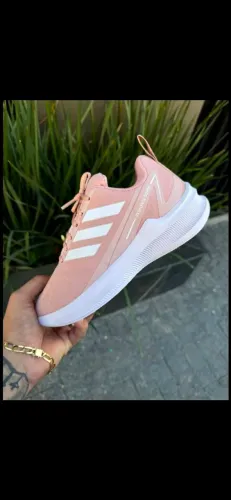 Tênis feminino na promoção ?