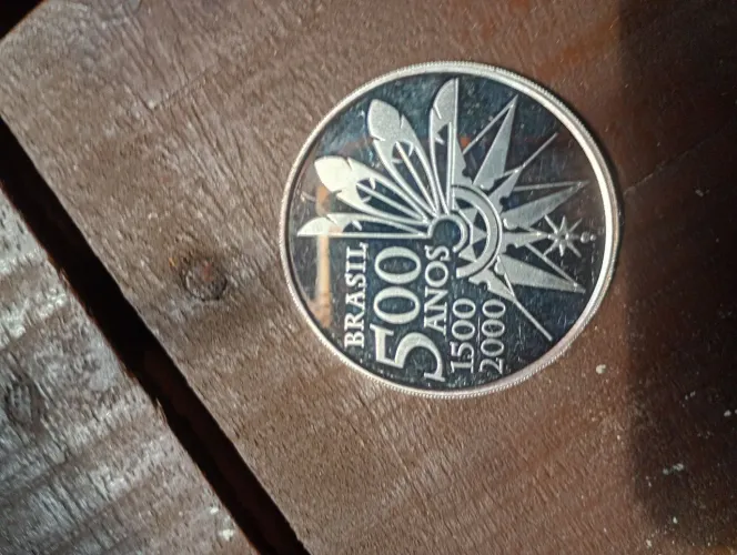 Moeda 5 reais 500 anos pra colecionador