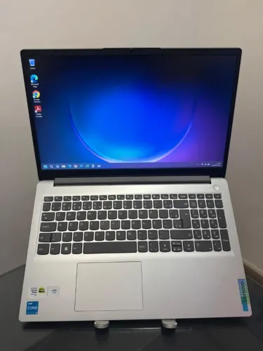 Notebook Lenovo Ideapad - i3 - 12º - 8 RAM - SSD 256 GB -15P