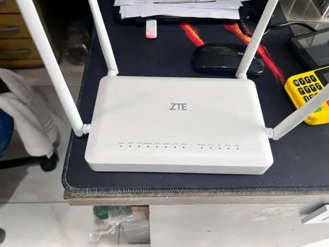 Roteador Zte 4 Antenas com a fonte