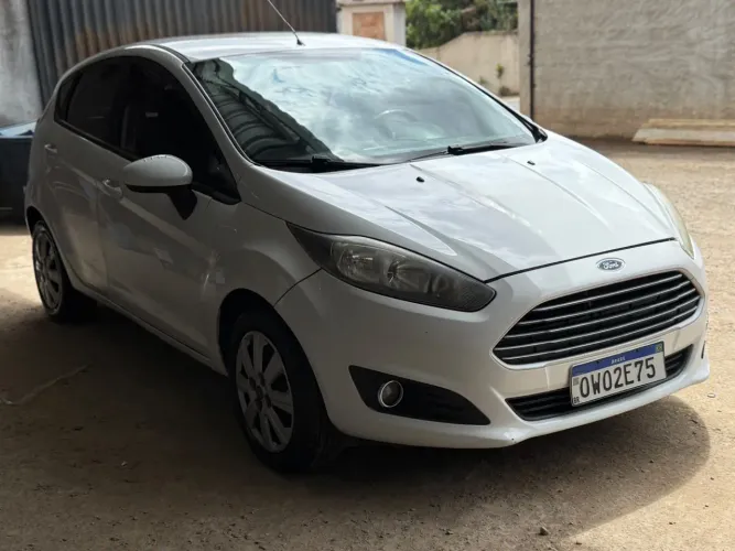 Ford Fiesta 1.5 16V Flex Mec. 5P 2014
