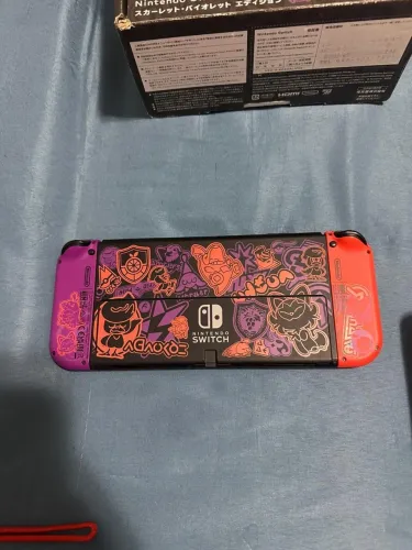 Nintendo Switch OLed Edição Pokémon 