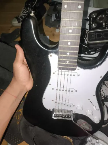 Guitarra elétrica