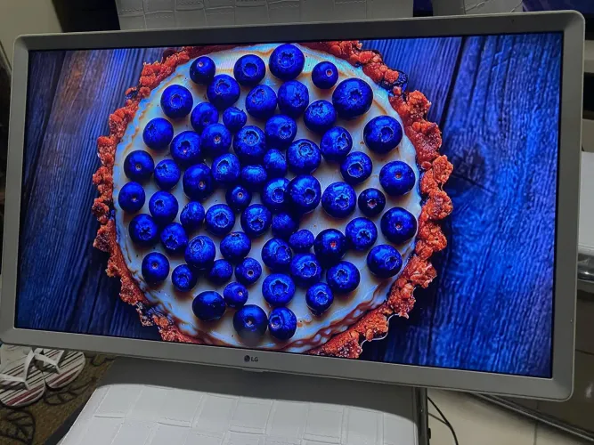 TV LG Smart Branca 32 Perfeita. ACEITO CARTÕES