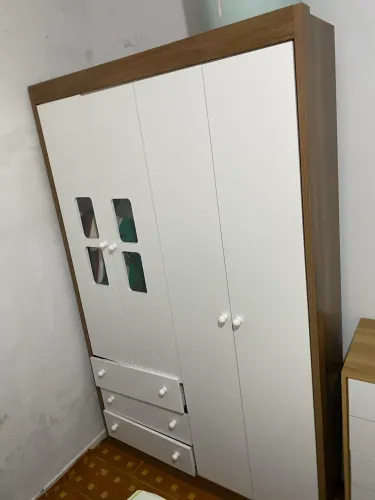 Guarda rouba 4 portas 
